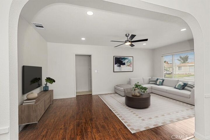 Property Photo:  9308 Tarryton  CA 90605 