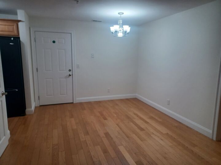 Property Photo:  6-204 Stearns Lane  NH 03054 