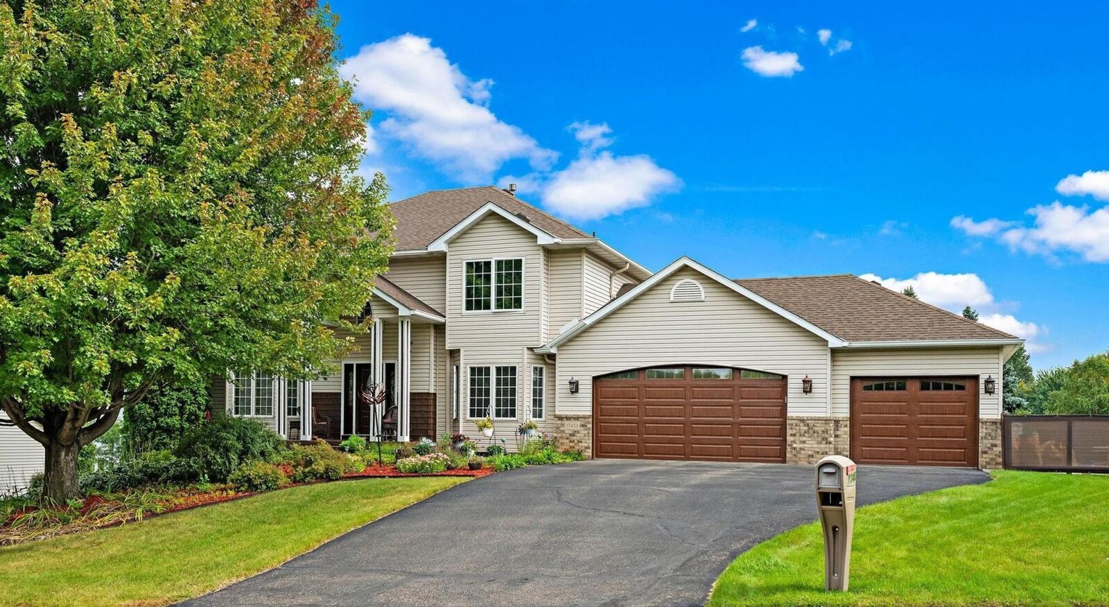 Property Photo:  17452 Hibiscus Avenue  MN 55044 