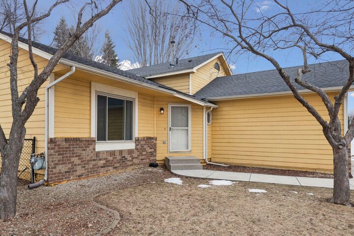 Property Photo:  5788 W 136th Court  MN 55378 