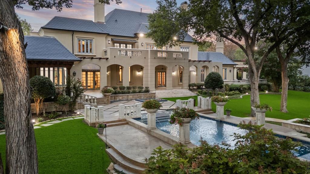 Property Photo: 4505 Tour 18 Drive TX 75022