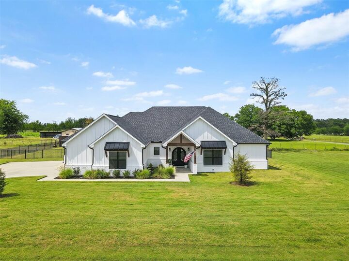 Property Photo:  11 Nicklaus Drive  TX 75482 