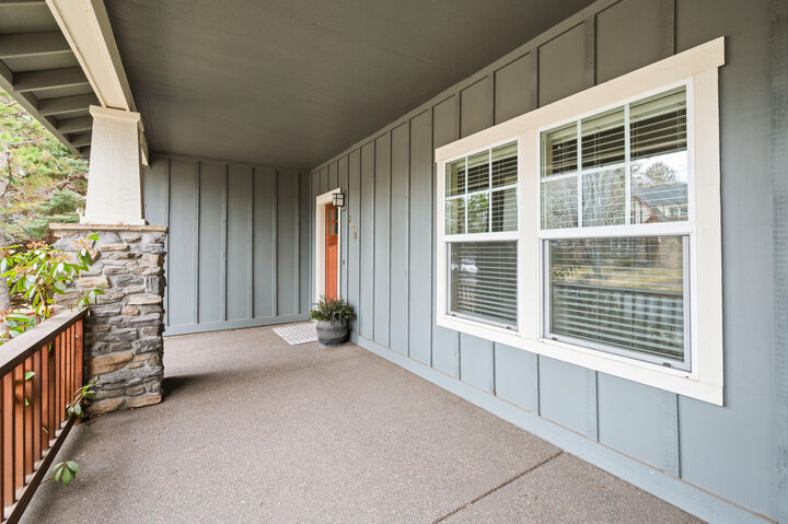 Property Photo:  20381 Aberdeen Drive  OR 97702 