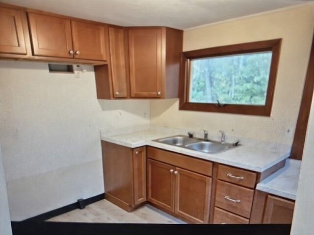 Property Photo:  95R Aldrich Street  MA 01033 