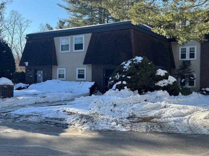 Property Photo:  180 Main Street 1109  MA 02324 