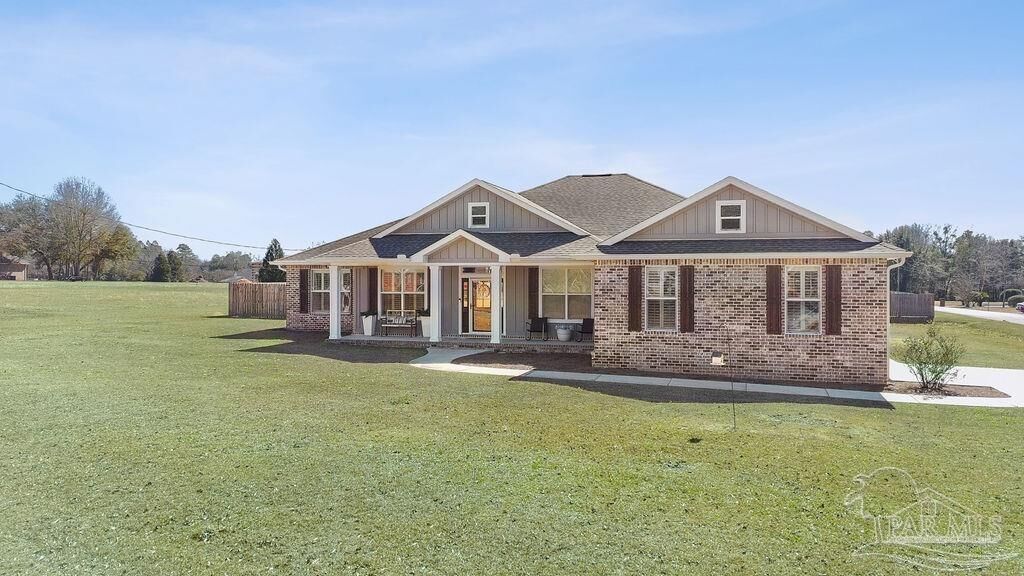 Property Photo:  680 Carmody Hill Rd  FL 32533 