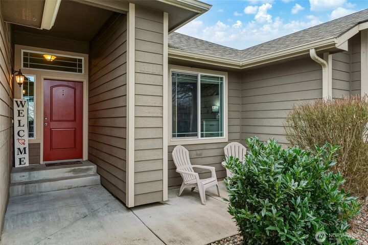 Property Photo:  221  Chapelwood Avenue  WA 99362 