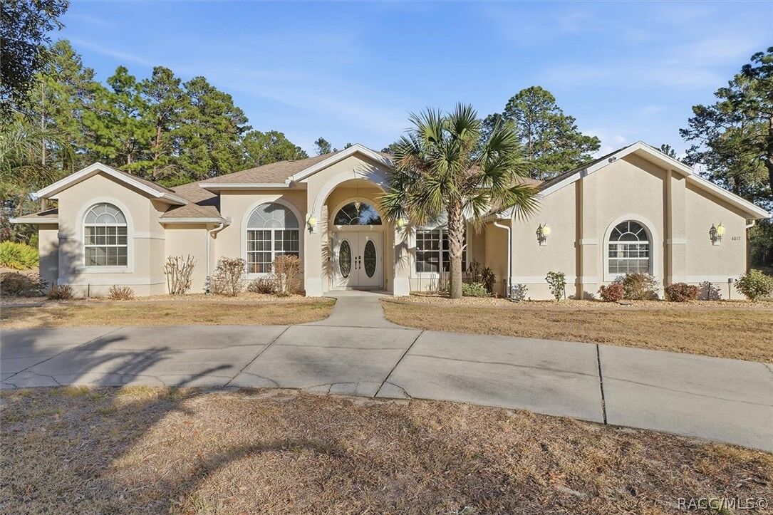 Property Photo: 6017 N Canyon Drive FL 34465