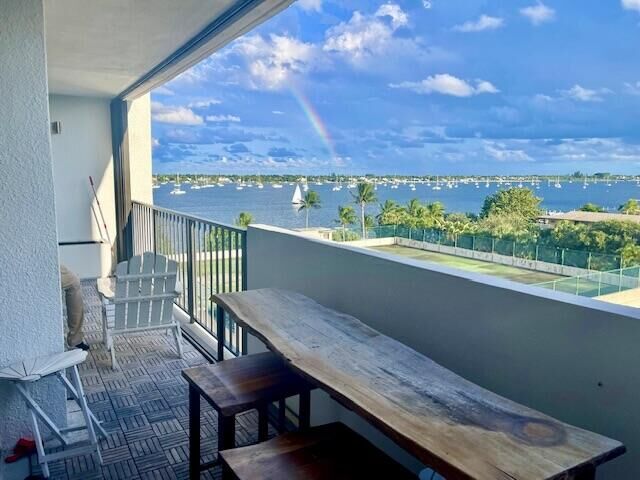Property Photo:  5600 N Flagler Drive 604  FL 33407 