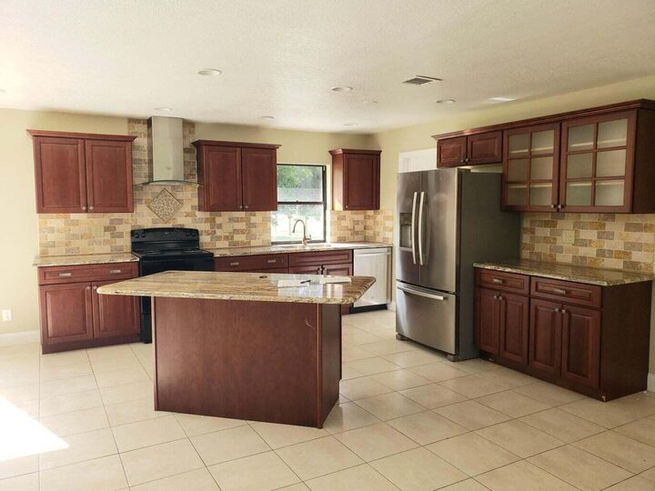 Property Photo:  1031 Hyde Park Road  FL 33470 