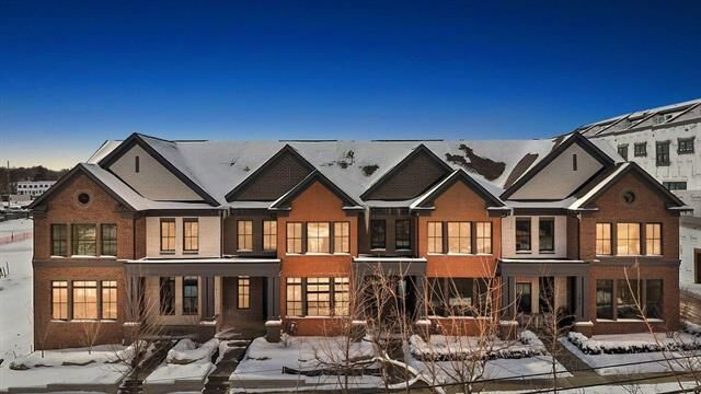 Property Photo:  107 S Griswold Street  MI 48167 