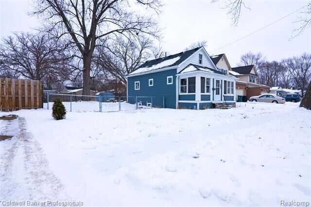 Property Photo:  1449 Jewell Street  MI 48220 