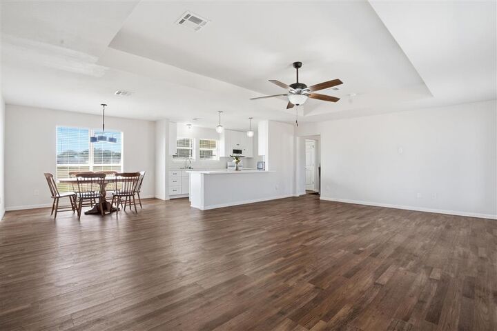 Property Photo: 175 Teal Lane LA 70630