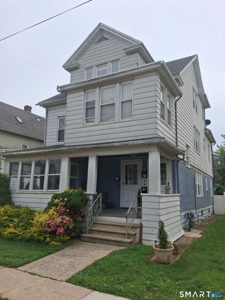 Property Photo:  26 4th Street  CT 06514 