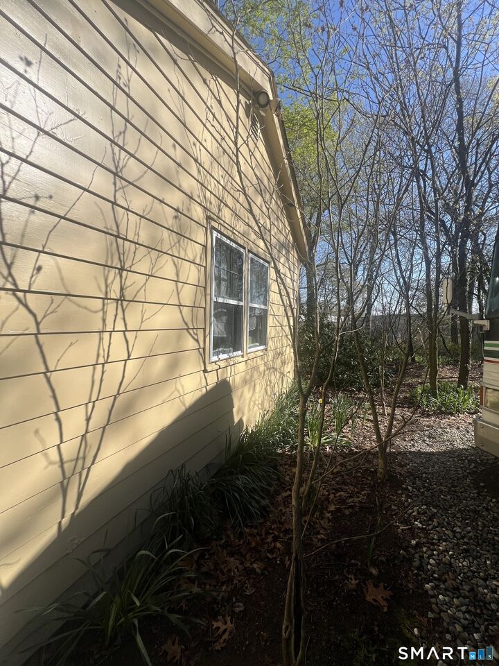 Property Photo:  51 Woody Lane  CT 06516 