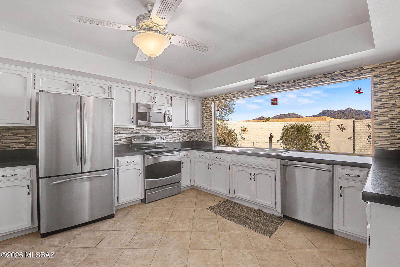 Property Photo:  2184 N Calle De Vida  AZ 85715 