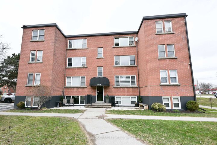 Property Photo: 2418 New Street 11 ON L7R 1J6