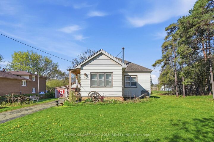 Property Photo: 1412 Old York Road ON L7P 4Z5