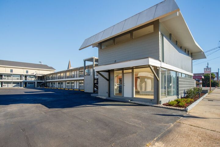 Property Photo:  218 Hill Avenue 40  GA 31601 