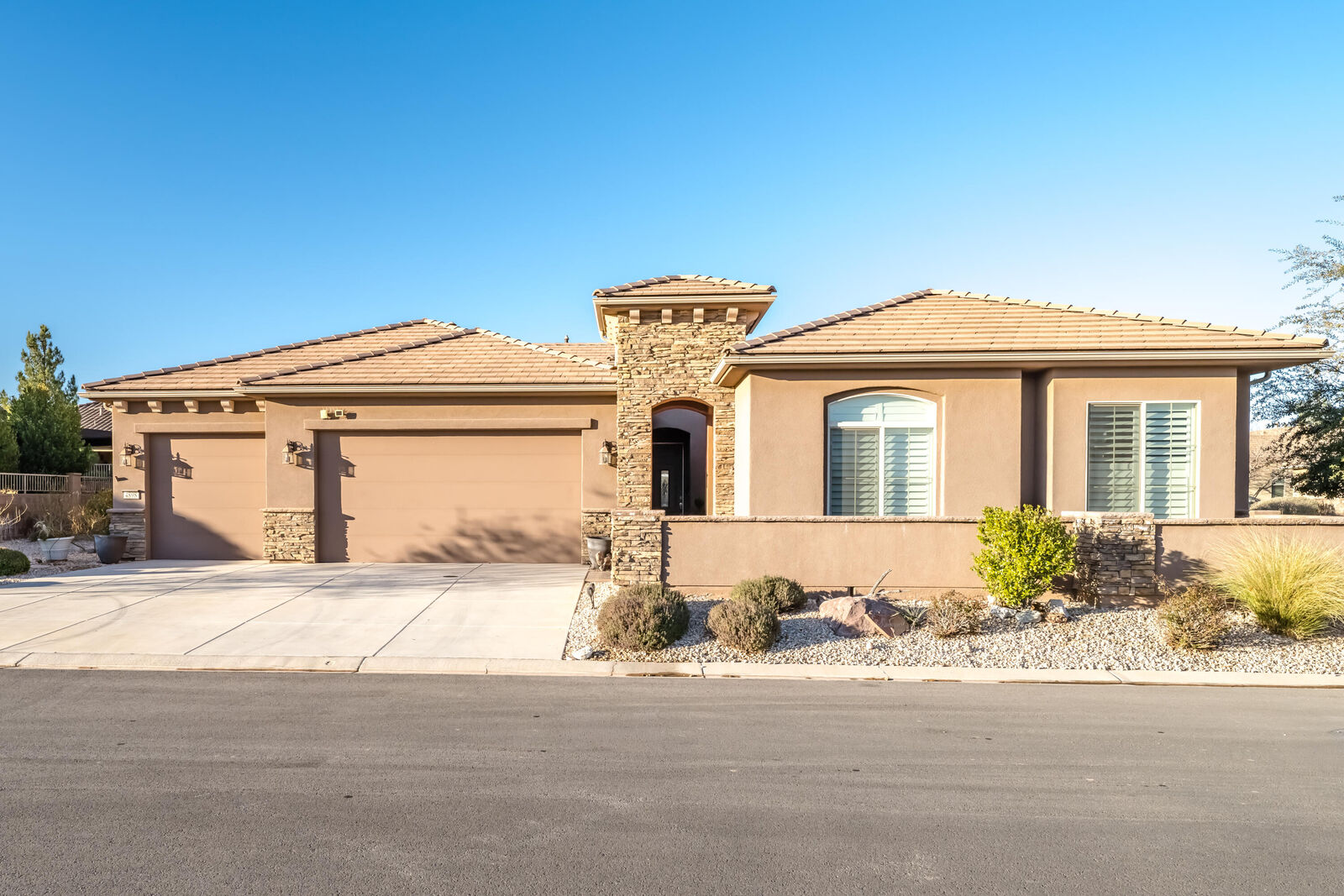 Property Photo:  4898 S Heatherglen Dr  UT 84790 