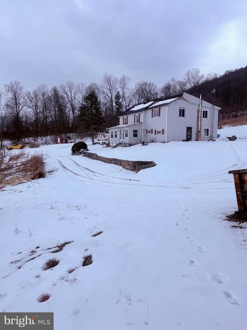 Property Photo:  875 R And D Lane  PA 17233 