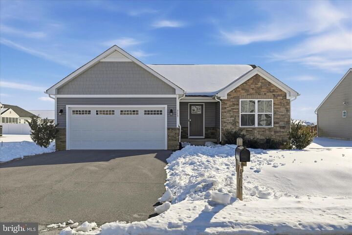 Property Photo: 313 Switchgrass Court WV 25413