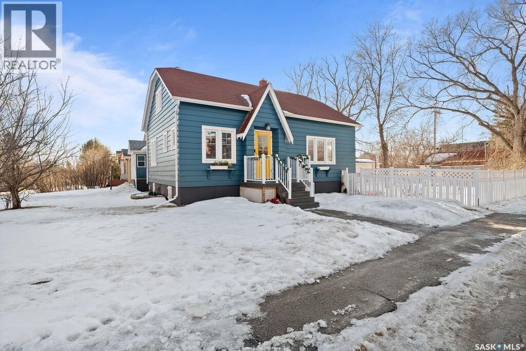 Property Photo:  3601 15th Avenue  SK S4T 1T6 