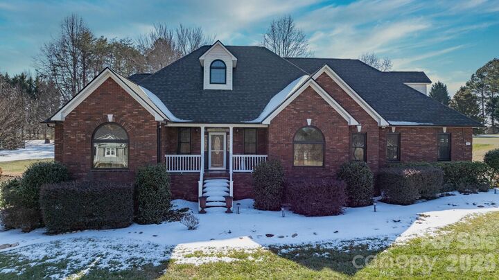 Property Photo:  1925 Cordia Circle  NC 28658 