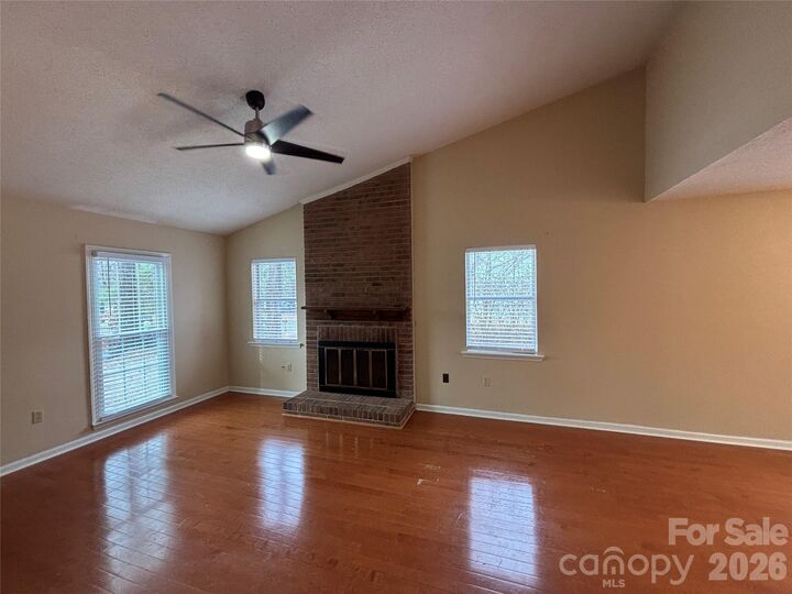 Property Photo: 6708 Marston Court NC 28215