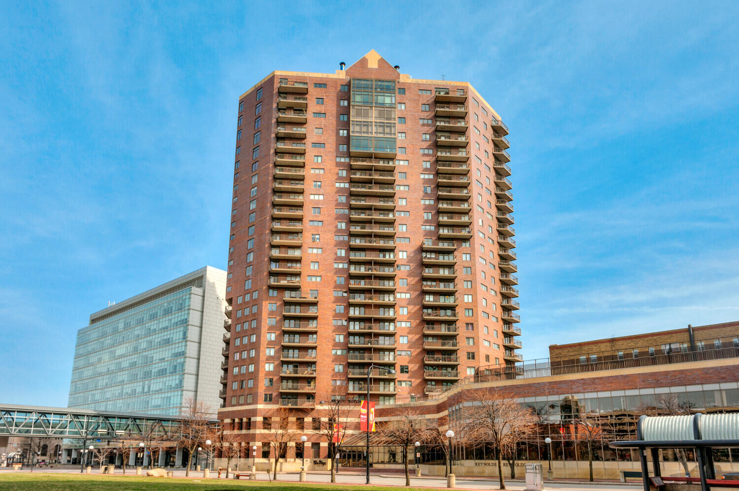 Property Photo:  300 Walnut Street 1905  IA 50309 