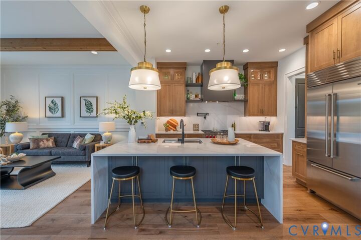 Property Photo: 12 E Cary Street 1 VA 23219