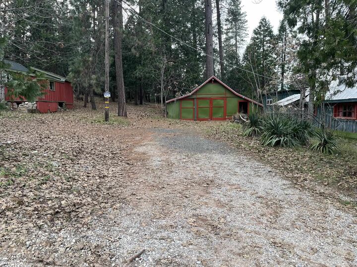 Property Photo:  23090 N Bald Mountain Rd  CA 95370 