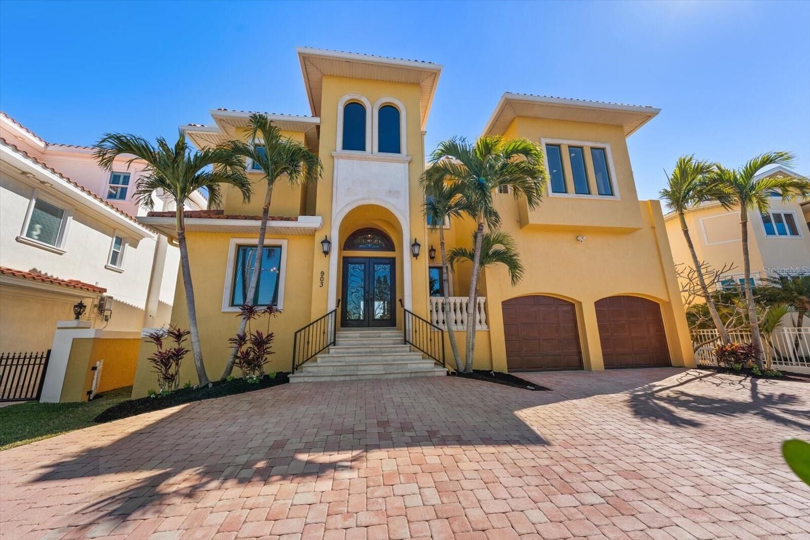 Property Photo:  903 Harbor Drive  FL 33786 