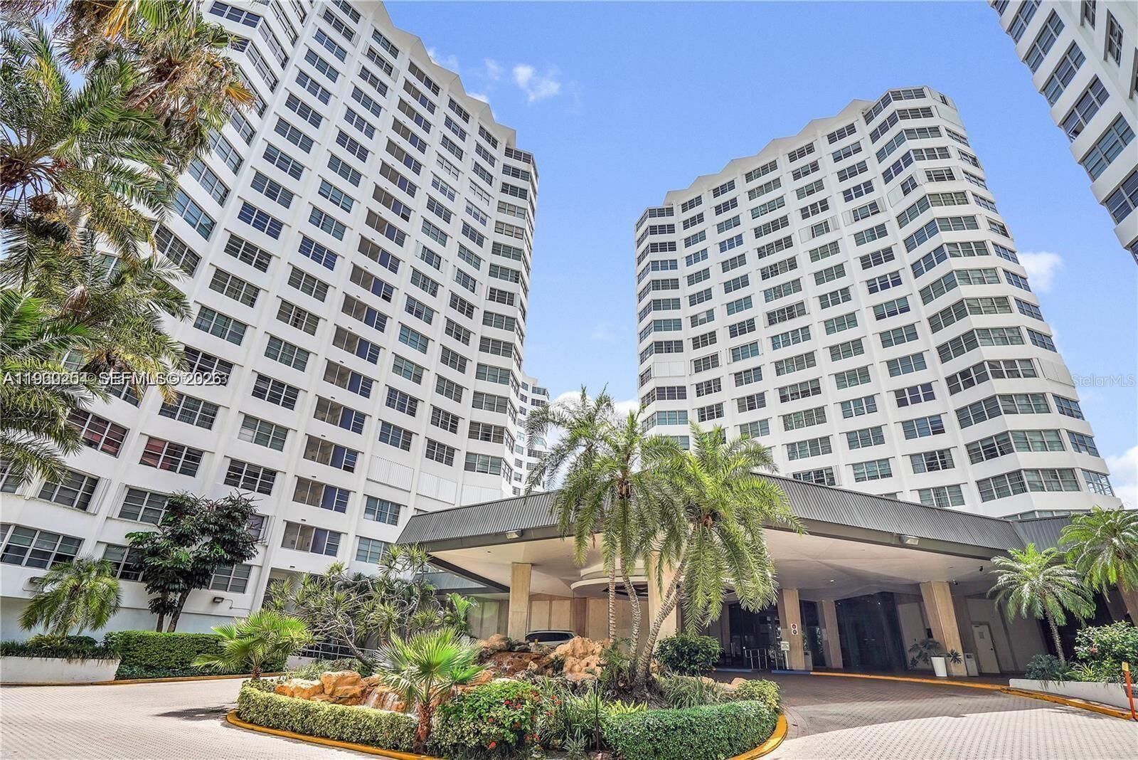 Property Photo:  999 Brickell Bay Drive 1202  FL 33131 
