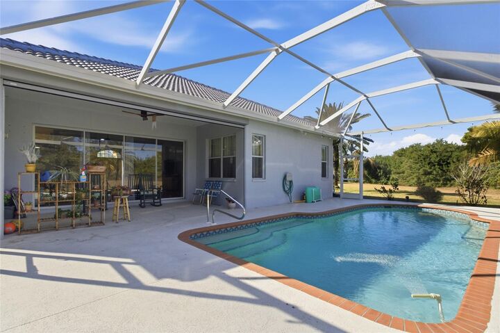 Property Photo:  757 Pond Lily Way  FL 34293 