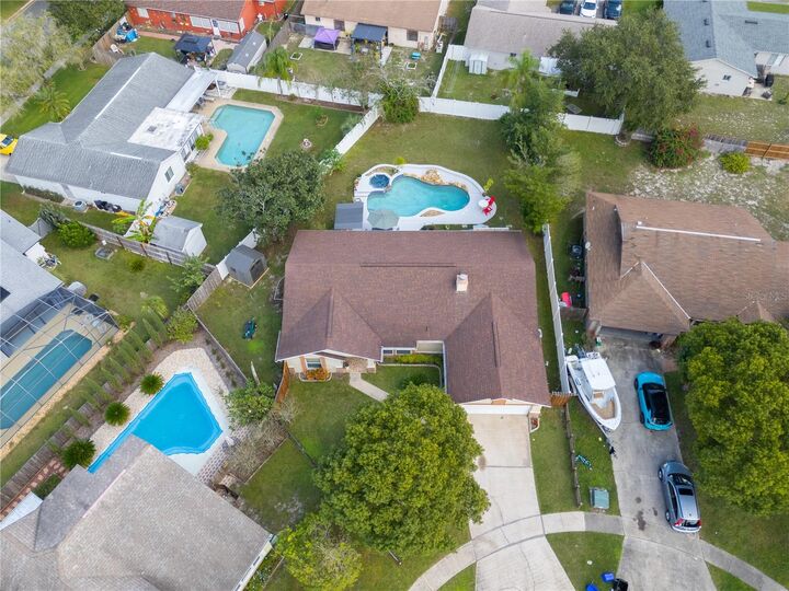 Property Photo:  120 Grove Hollow Court  FL 32773 