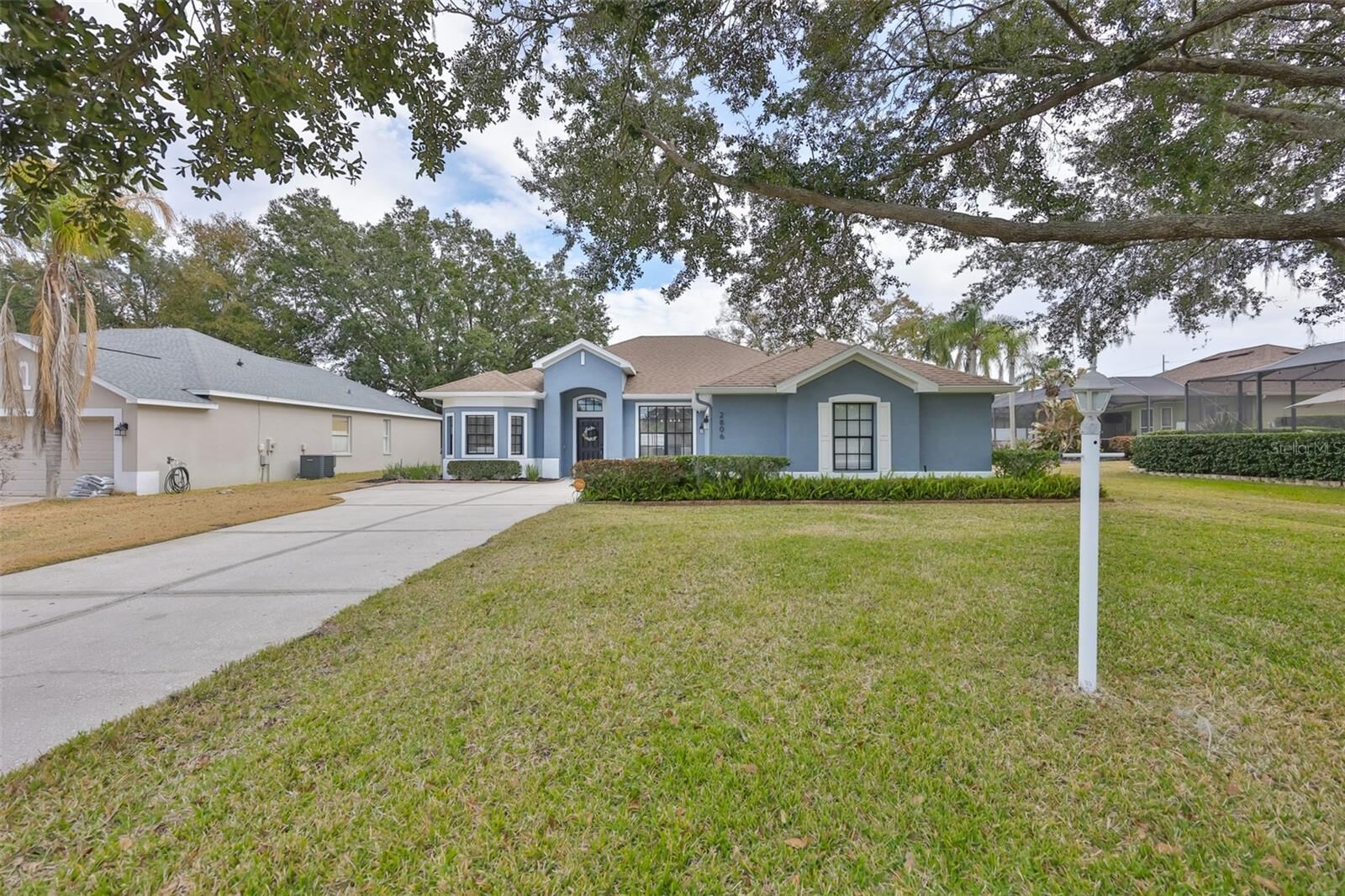 Property Photo: 2806 Brooke Pines Court FL 33566