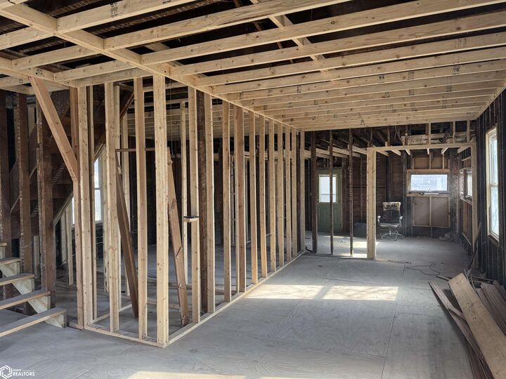 Property Photo:  1816 S 8th Street  IA 52601 