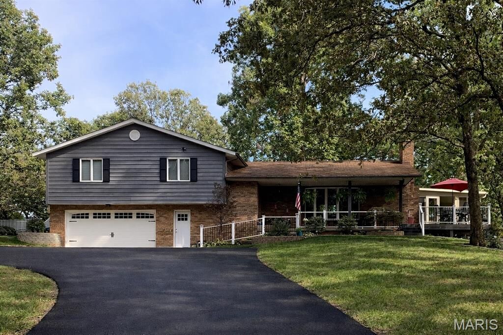 Property Photo:  8720 Possum Hill Road  IL 62097 