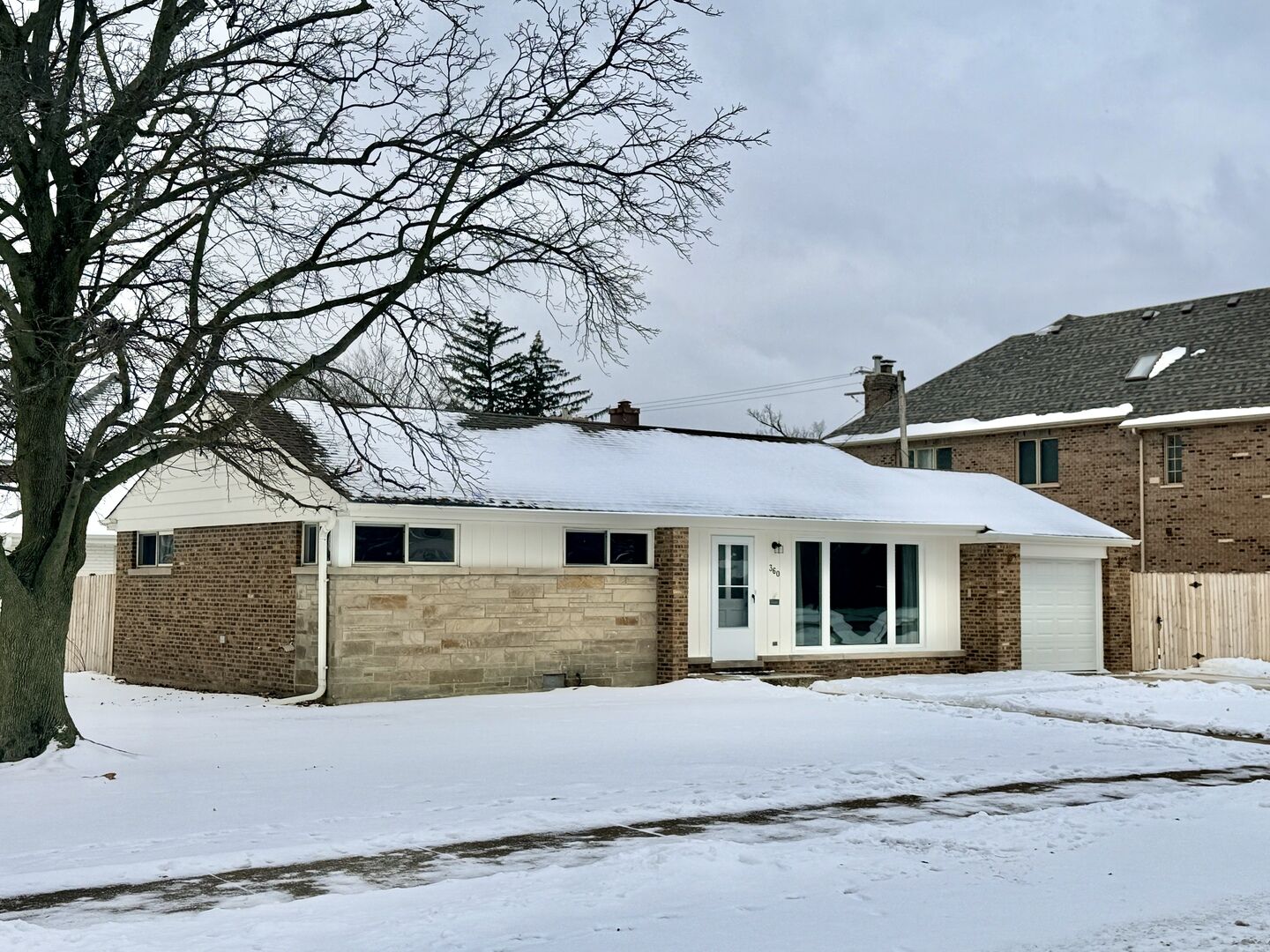 Property Photo:  360 W Fremont Avenue  IL 60126 