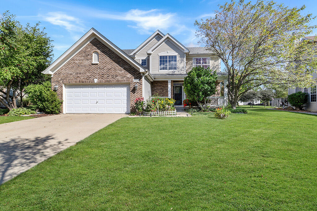 Property Photo:  25226 Balmoral Drive  IL 60404 