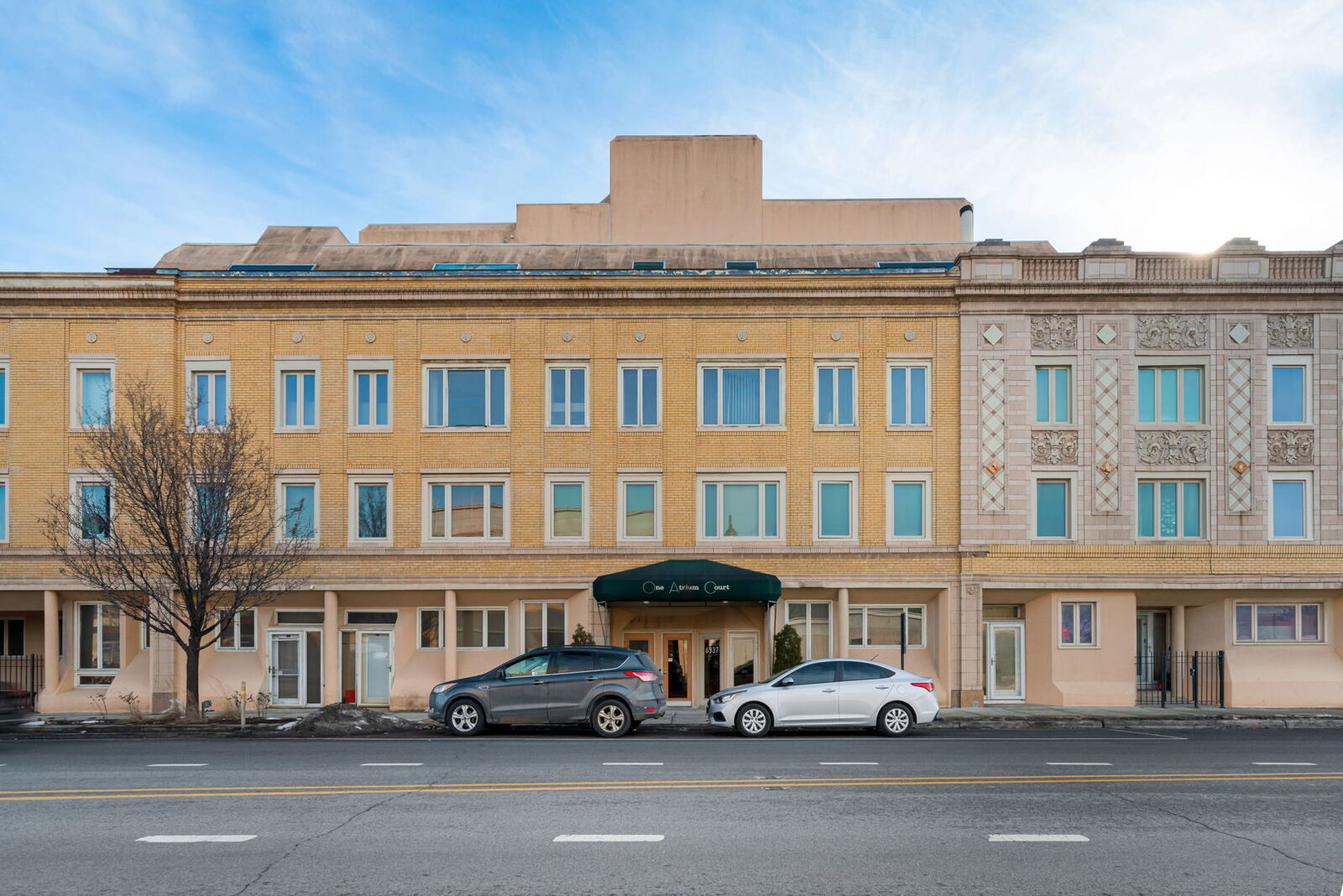 Property Photo:  6337 Roosevelt Road 107  IL 60402 