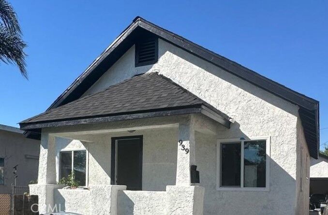 Property Photo: 939 E 88th Pl. CA 90002