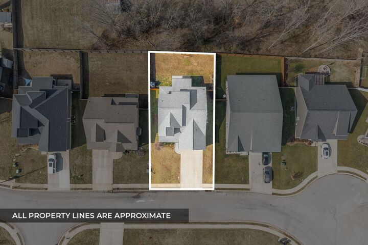 Property Photo: 1183 Ewing Way TN 37043