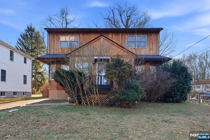 Property Photo:  31 West Street  NJ 07624 