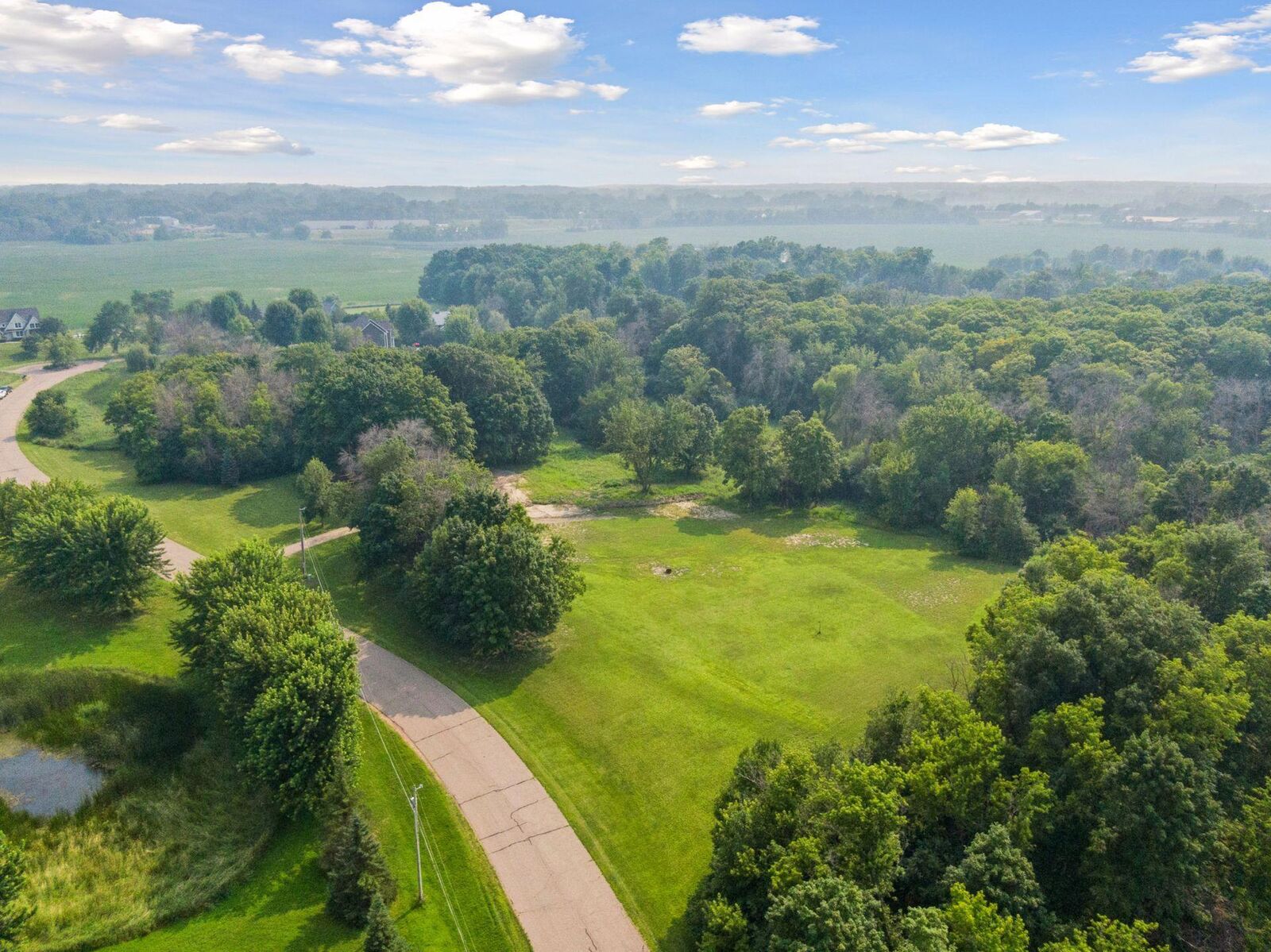 Property Photo:  2211 Heritage Trail  MN 55359 