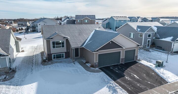 Property Photo:  283 Tower Avenue  MN 55019 