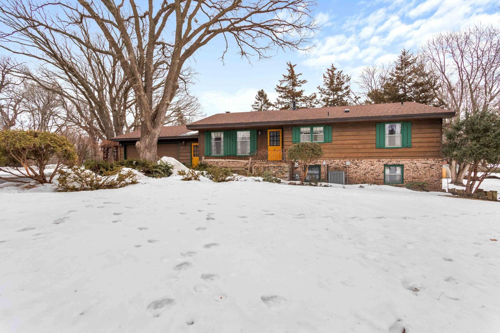 Property Photo: 15017 Stevens Avenue MN 55306