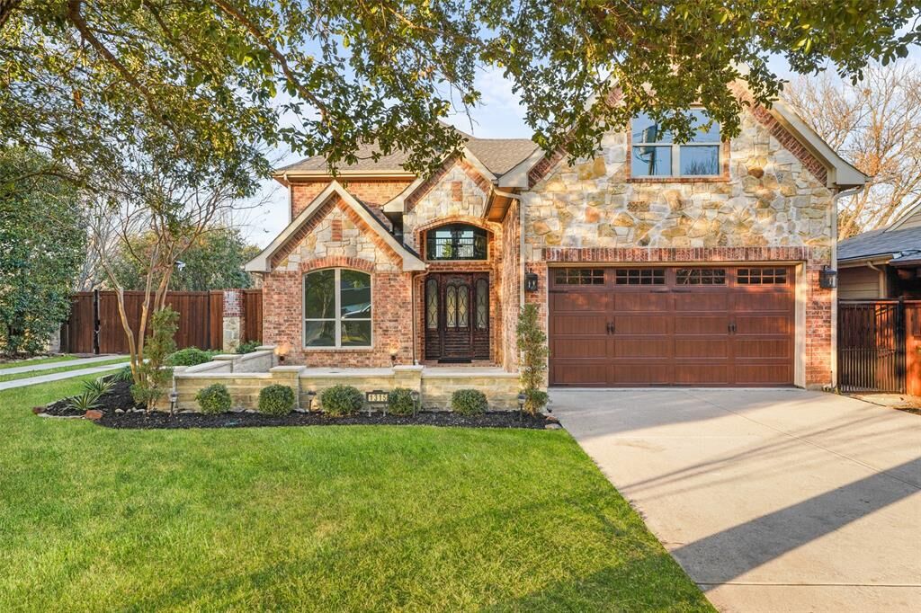 Property Photo:  1315 Sierra Blanca Drive  TX 75116 