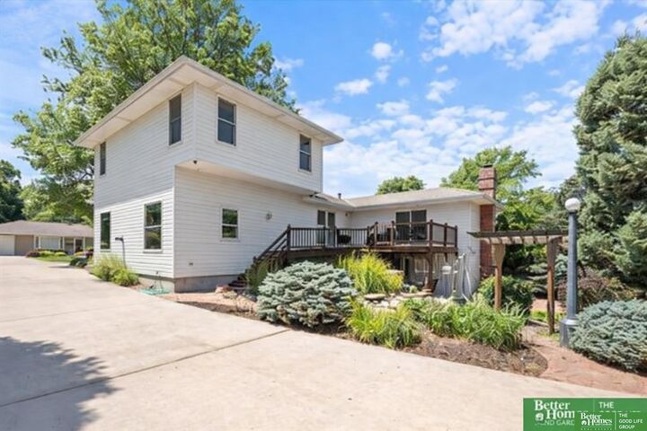 Property Photo: 754 10 Street NE 68446